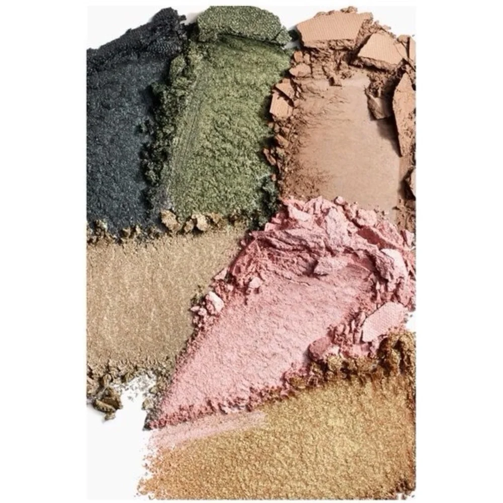 Zara Refillable Eyeshadow Palette in Reign of Green‎